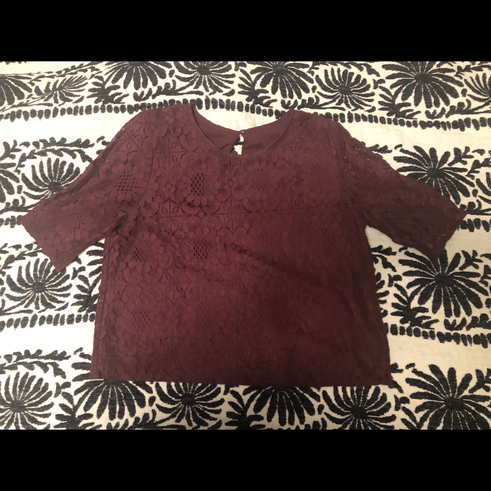 Vintage Plum Abercrombie and Fitch lace top 👏🏼